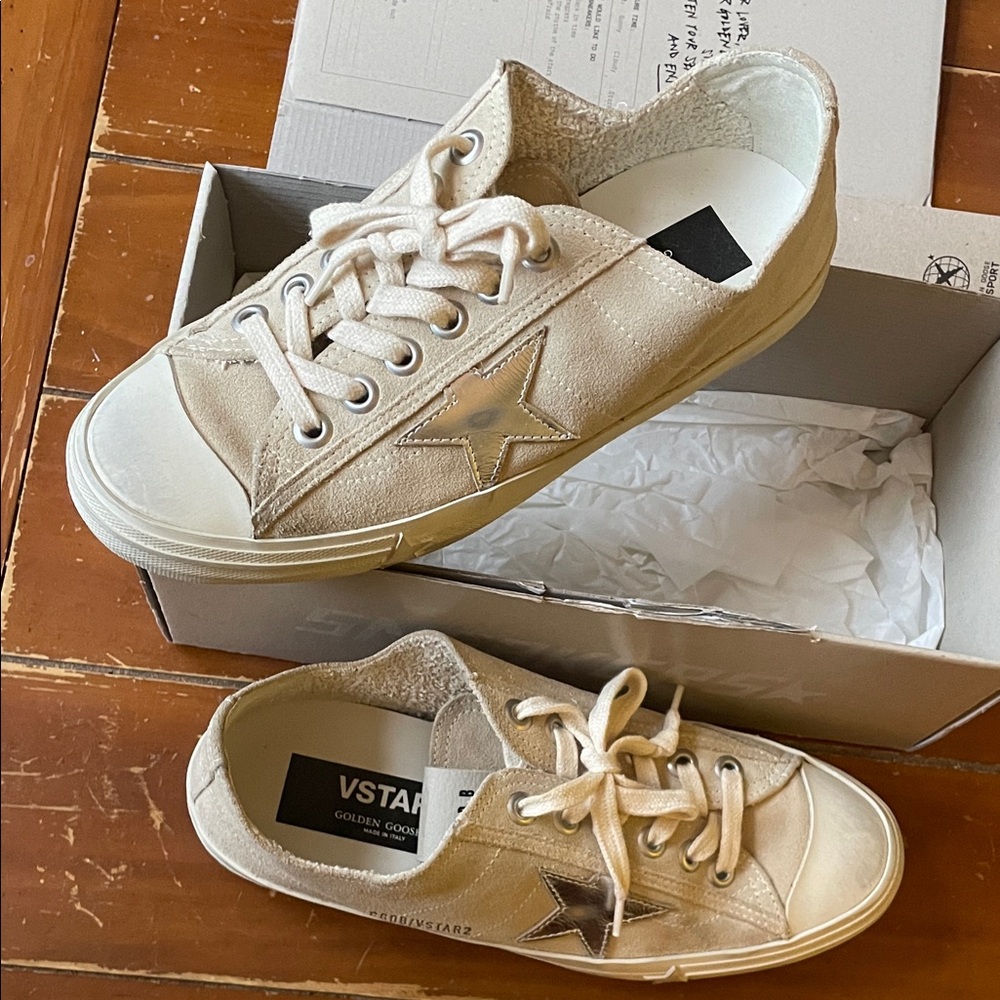 Golden Goose Sneakers